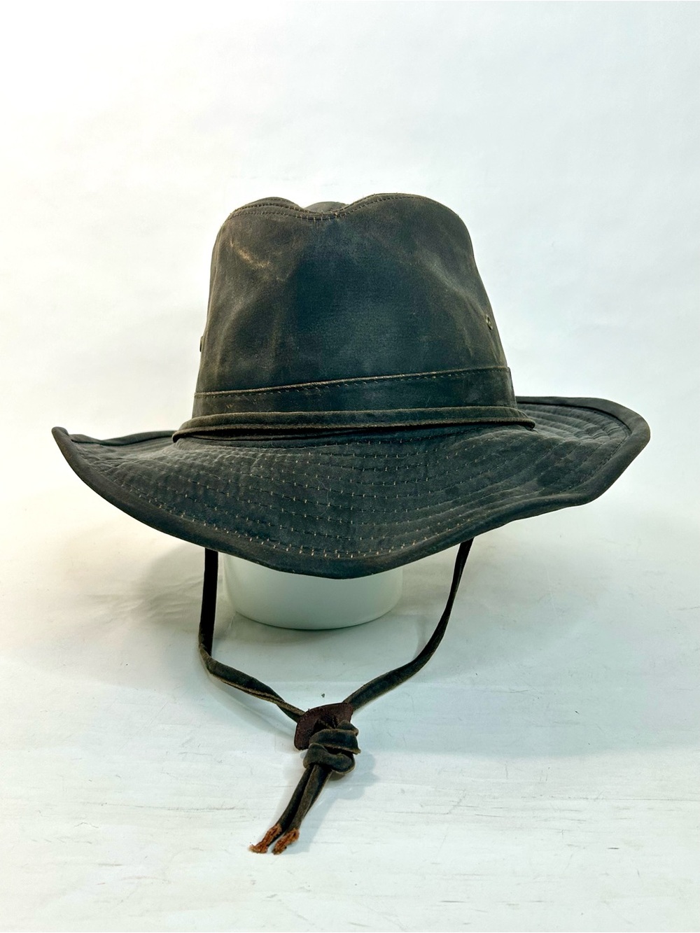 Dorfman Pacific Weathered Cotton Shapeable Outback Hat, Brown, size Medium